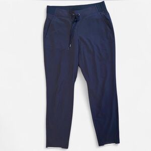 Athleta women’s midtown ankle pants blue size 6 Like new.